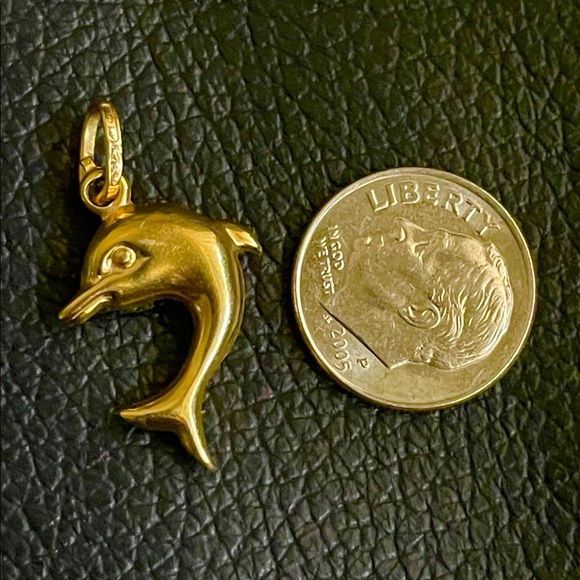 18K Gold Dolphin Stamped Pendant Stamped 750 - Picture 3 of 7